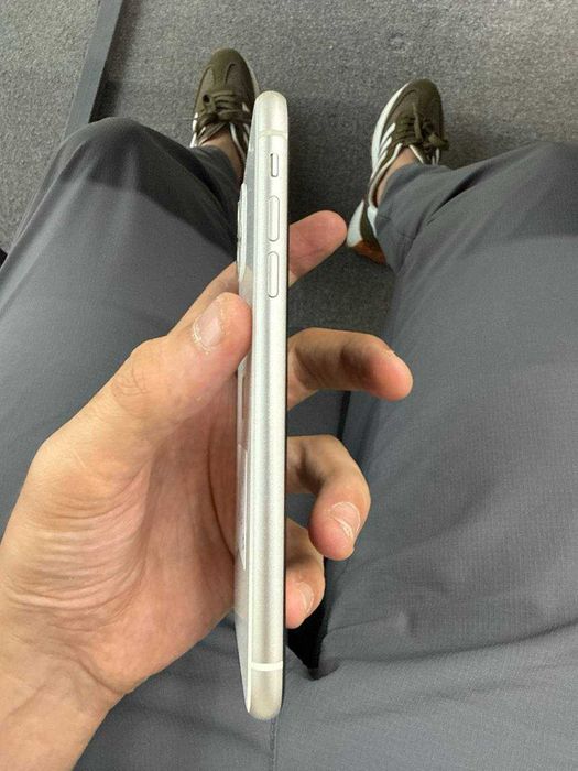 Iphone 11 sotiladi