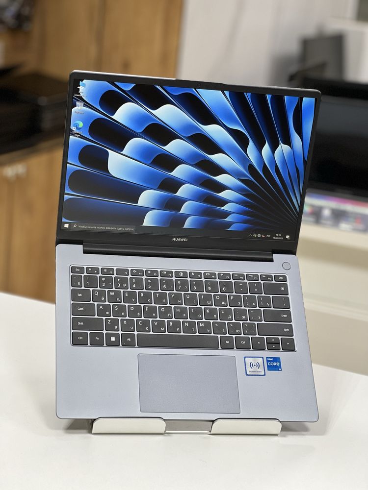 HUAWEI MateBook | Core i5-12450H | ОЗУ 16Gb | SSD 512Gb