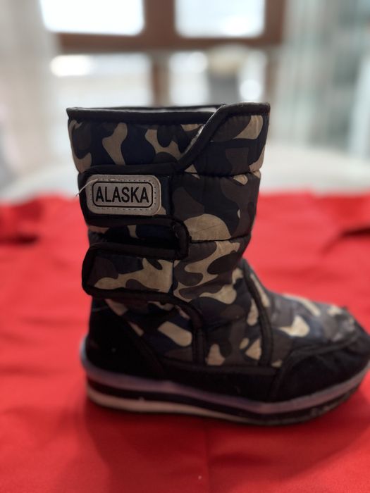 Угги зимние для мальчика.