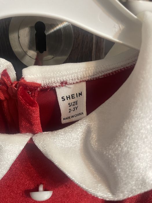 Rochita shein, impecabila