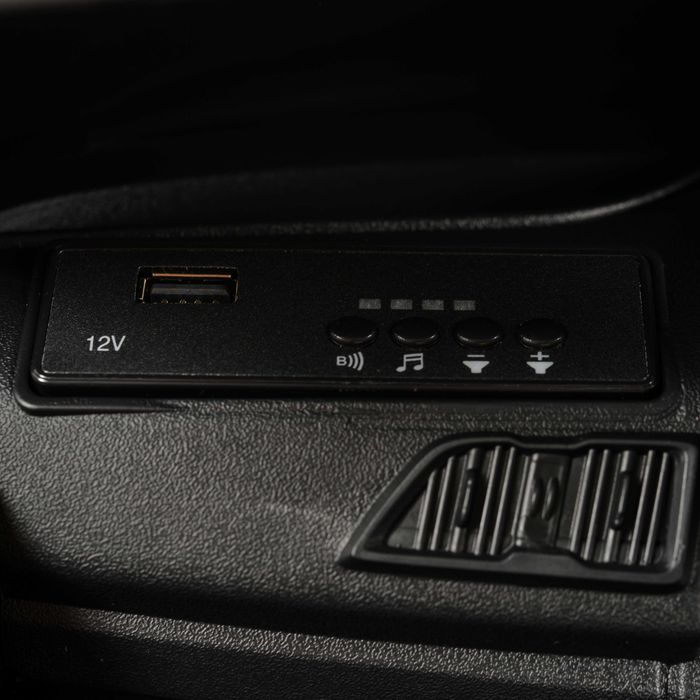 ТОП ЦЕНА!НОВО!Акумулаторна кола Audi R8 BLACK с 12V батерия,меки гуми