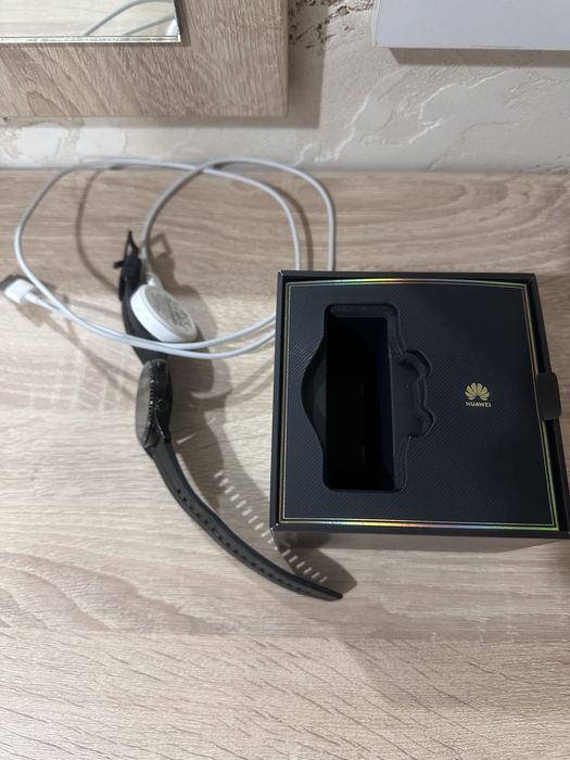 Часовник huawei watch gt 2