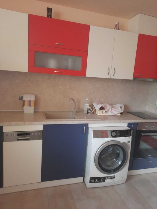 Продавам кухня+ кухненеска печка и миялна