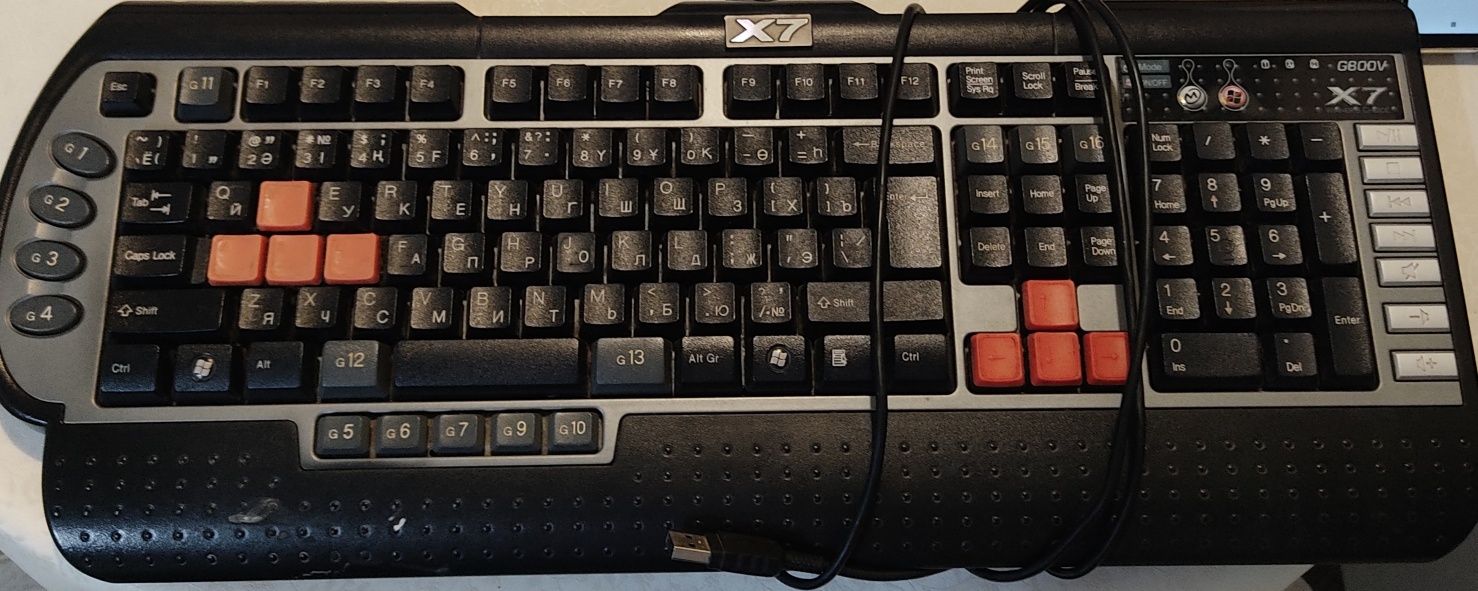 Продам игровую клавиатуру