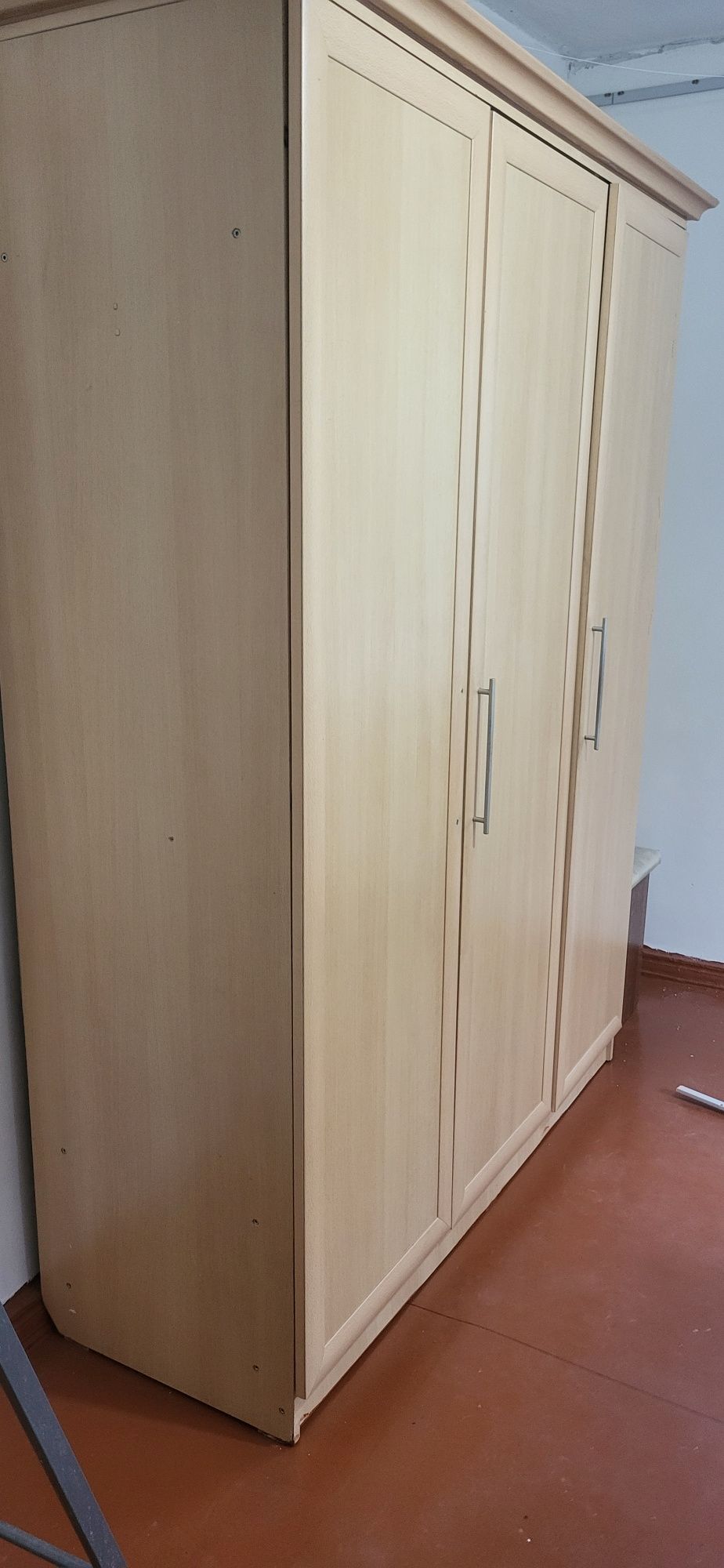 Продам шкаф в отличном состоянии