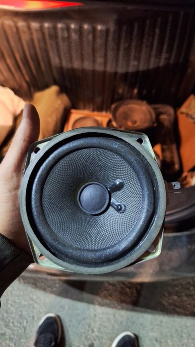 Nexia 3 radnoy kalonkalari oldi va orqa komplekt