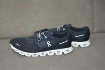 Adidasi alergare ON Cloud 5 marimea 46