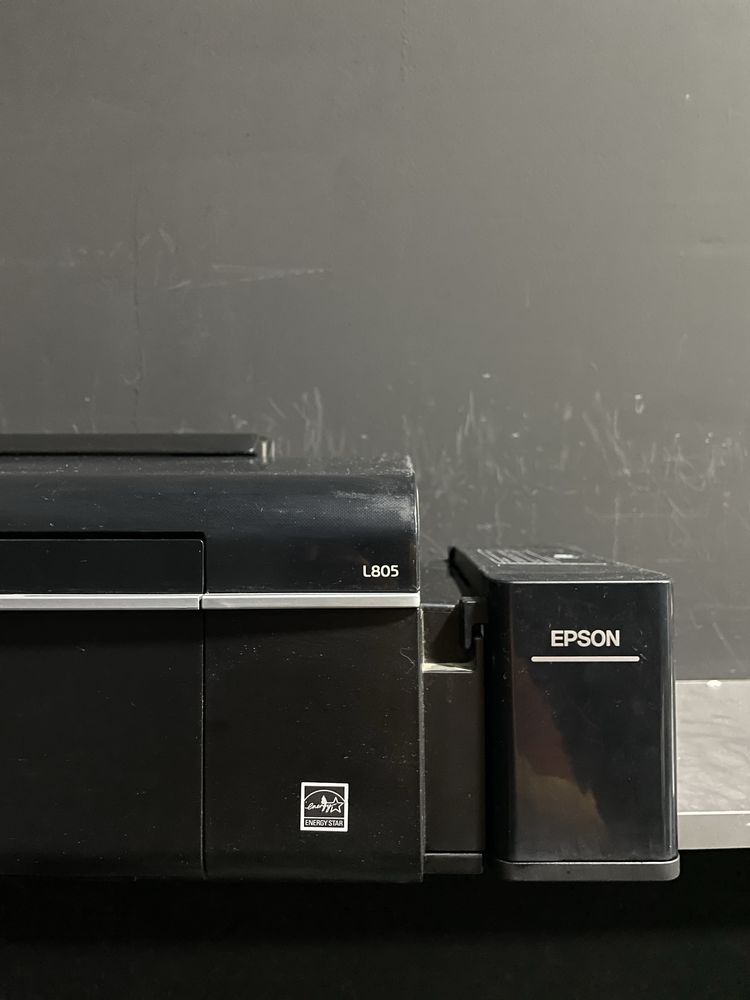 Printer epson 805 xolati yaxshi