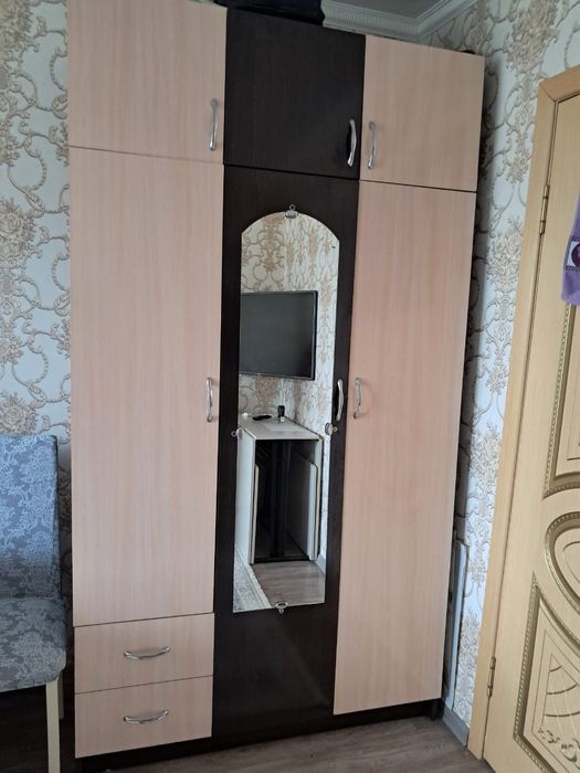 Продам шифоньер для одежды