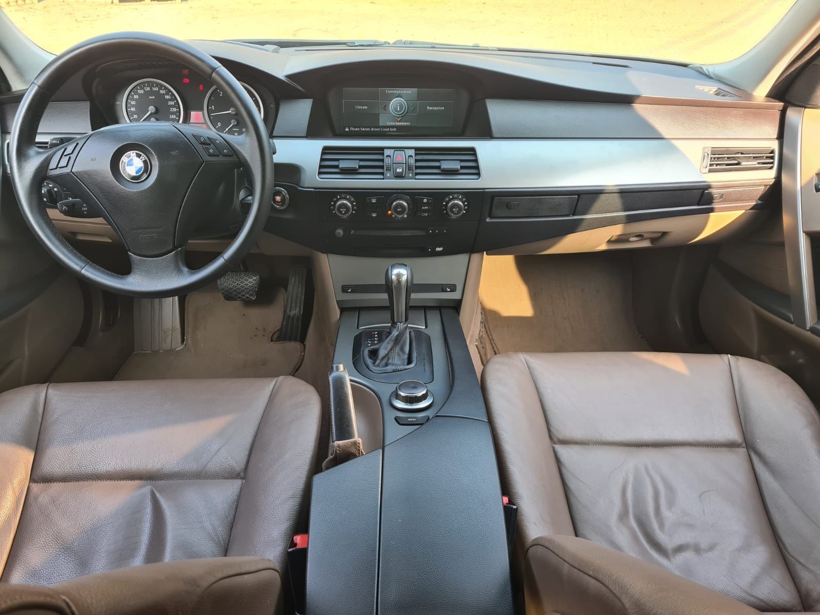 Schimb cu Daster dupa 2018 sau vând BMW 525D-2005-Business-Head-Up..