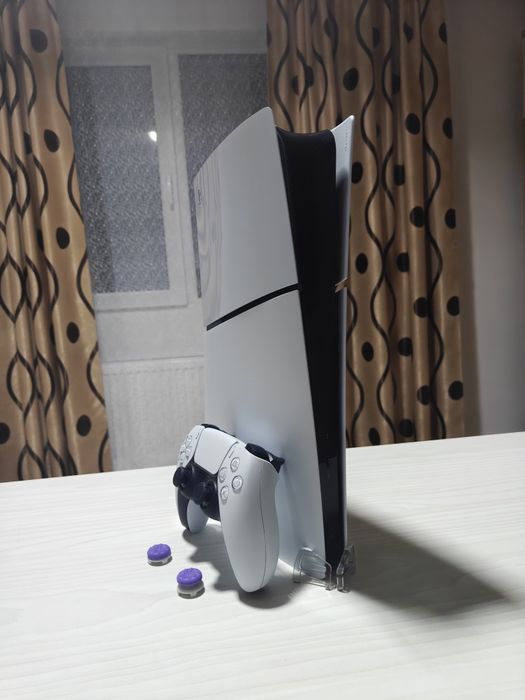 Playstation 5 slim digital cu cont