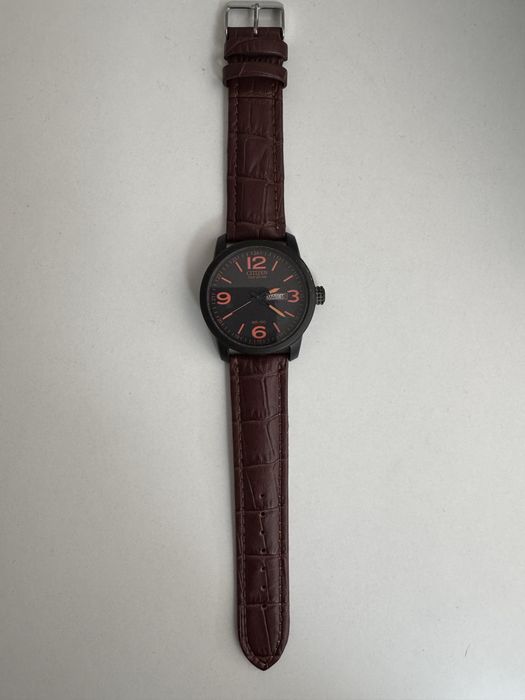 Часовник Citizen Eco Drive