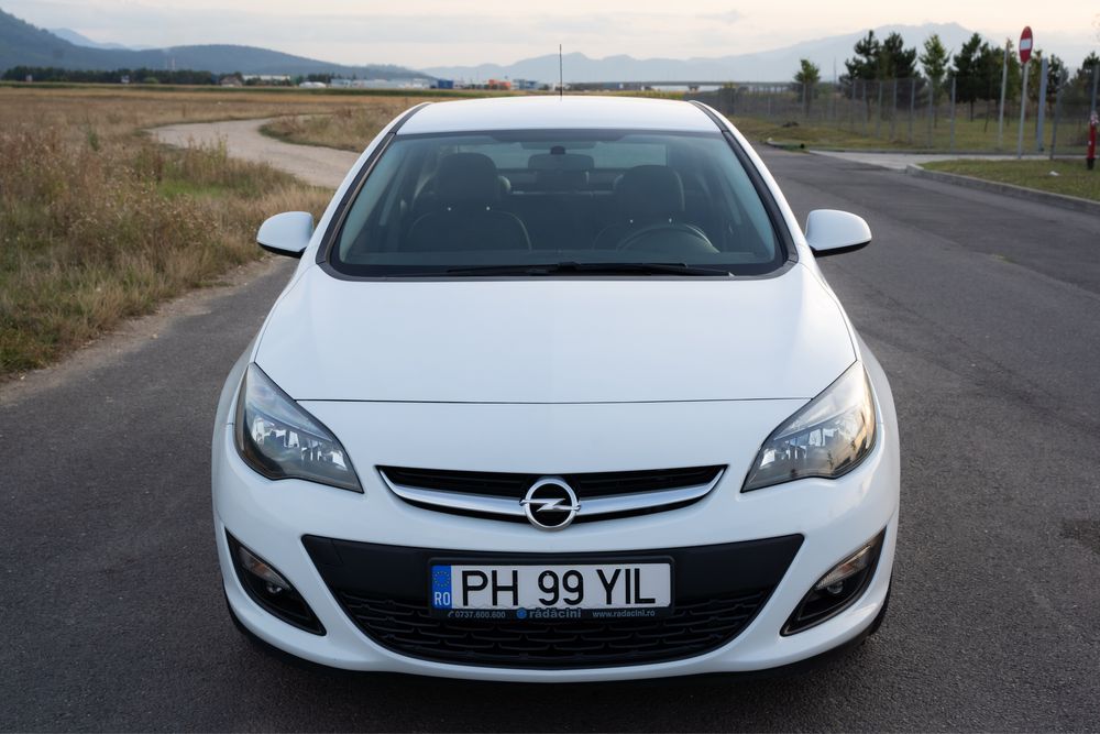 Opel Astra J, facelift 2018, Unic Proprietar