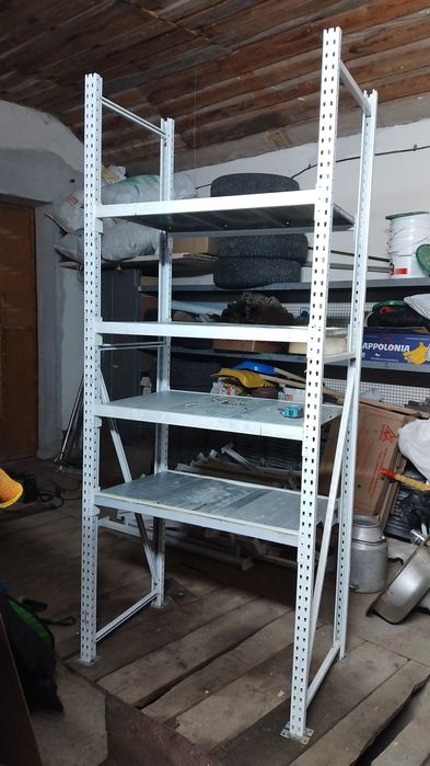 Продам стелаж в хорошем состоянии  12 шт есть. Цена 20.000 тенге