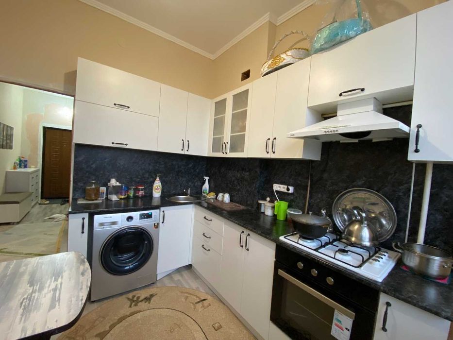 продам 1 ком кв КСК