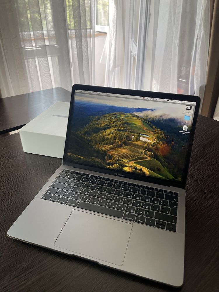 MacBook 13 Retina 2019 года