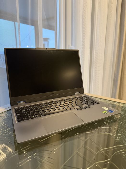 Lenovo LOQ 15IRX9.Placa video:RTX 4060 si procesor intel i7 13th gen.