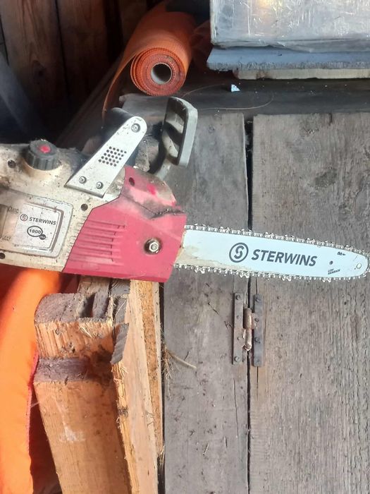Motofierăstrău electric Sterwins 1800 W