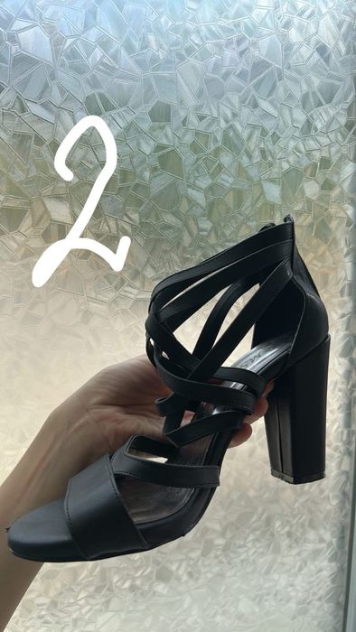 Продавам обувки малко носени