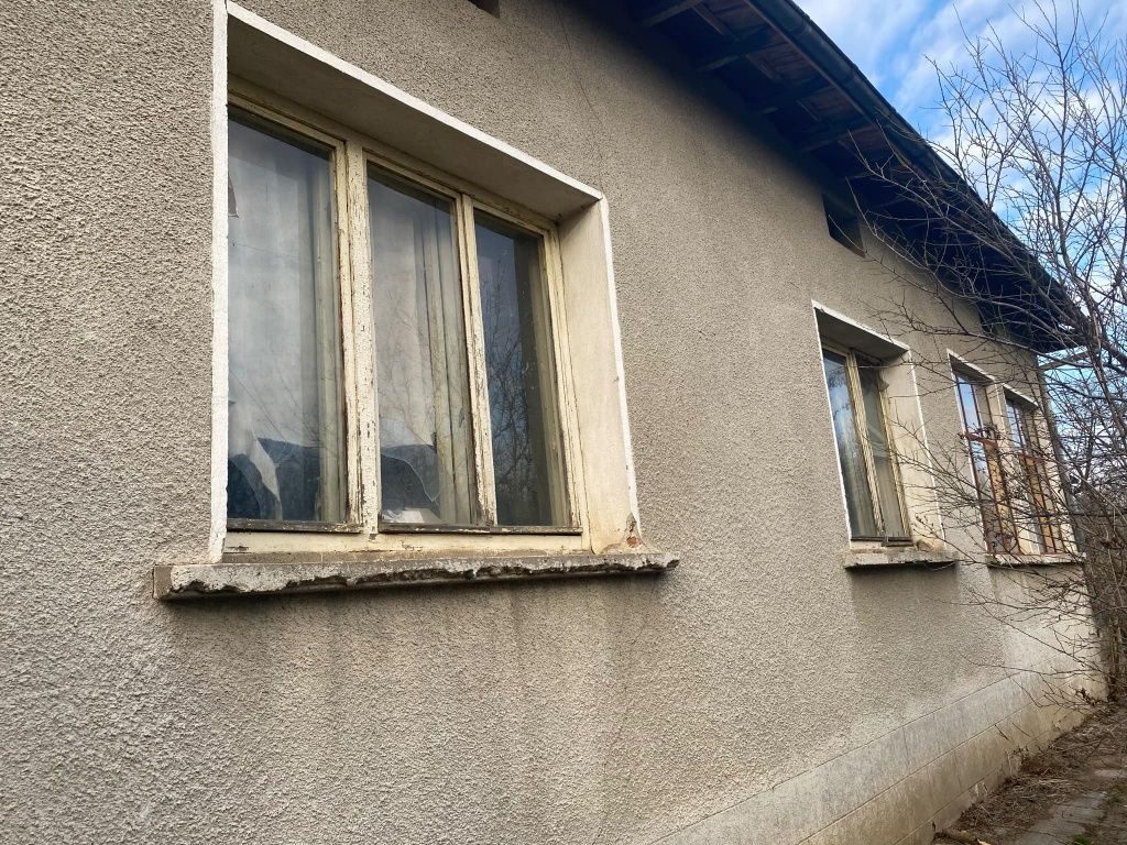 Продава се Къща в Плевен, Дружба 1 - 100 кв.м за 92 €/кв.м - Снимка #1