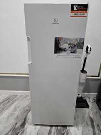 Морозильник Indesit DSZ4150