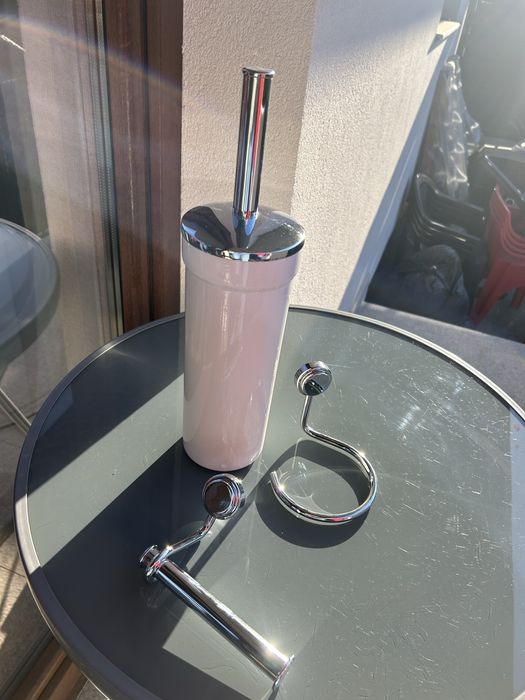 Set accesorii WC, perie si suport hartie igienica