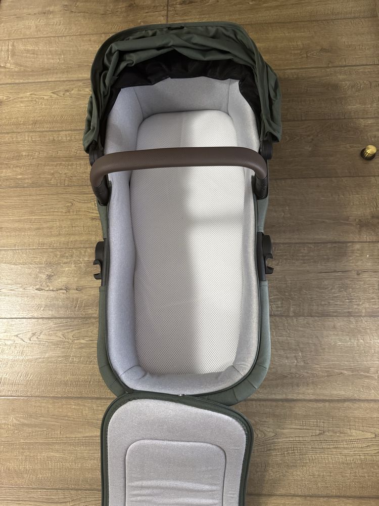 Landou Joolz Aer + Forest Green