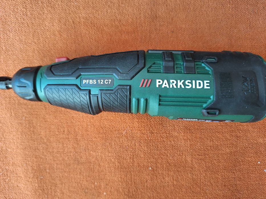 Masina de gaurit si slefuit  fin cu acumulator, model -  PFBS 12C7