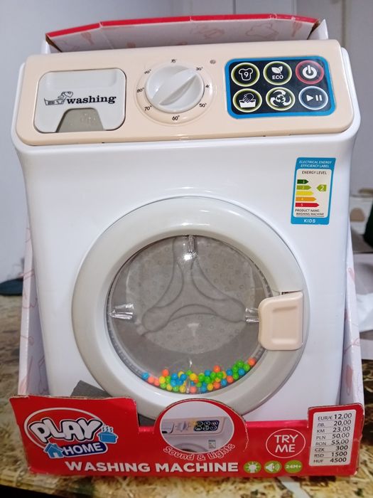 Vând jucarie masina de spalat