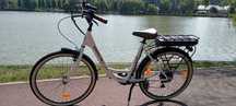 Bicicleta electrica ebike, dame, 250W 36v folosita aprox 100km
