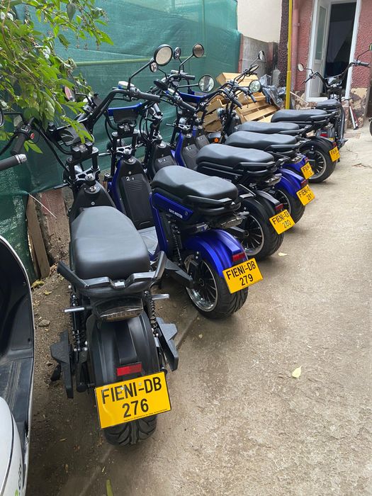 Scutere electrice 3000W autonomie 150km 11 scutere disponibile