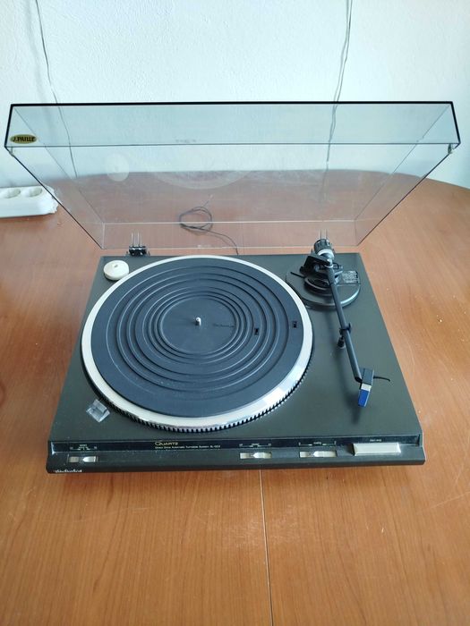 Pick-up Technics model: SL-QD3. Made in Japan. Fara ac!!!
