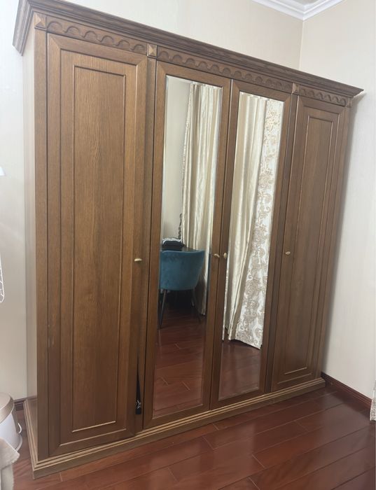 Продам спальный гарнитур 90000