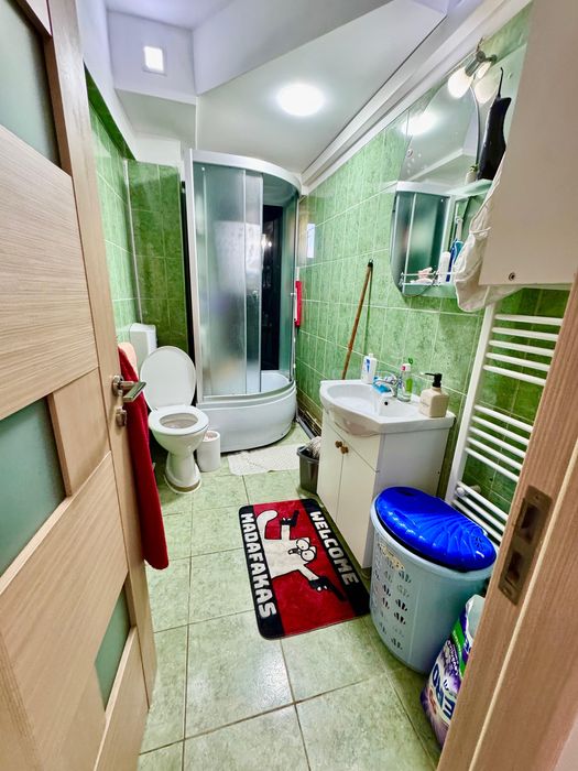 Apartament 3 camere, decomandat, etaj 1 – Aleea Ceferiștilor, Does