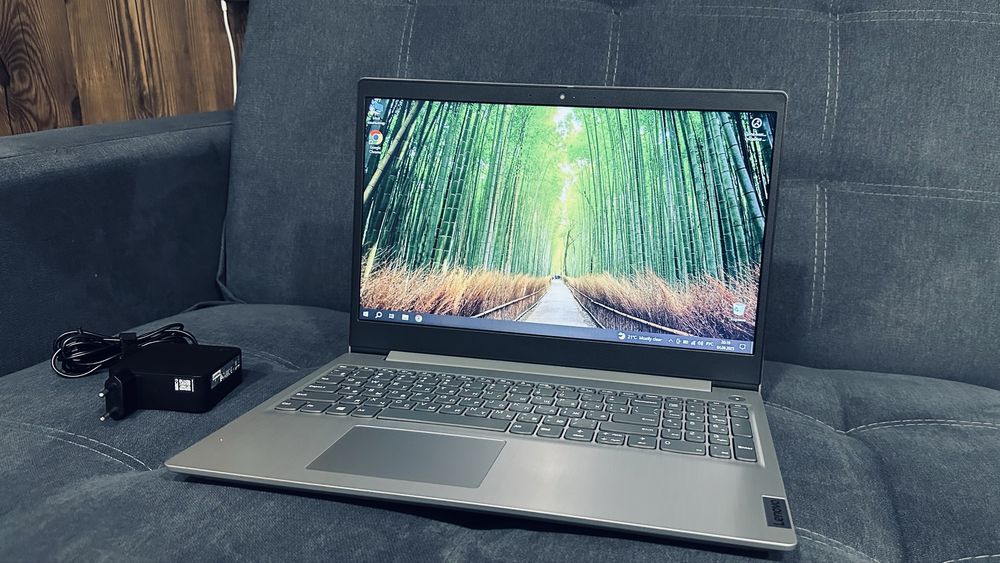 Новый! Ноутбук Lenovo Core i3 10th/16GB/256GB SSD