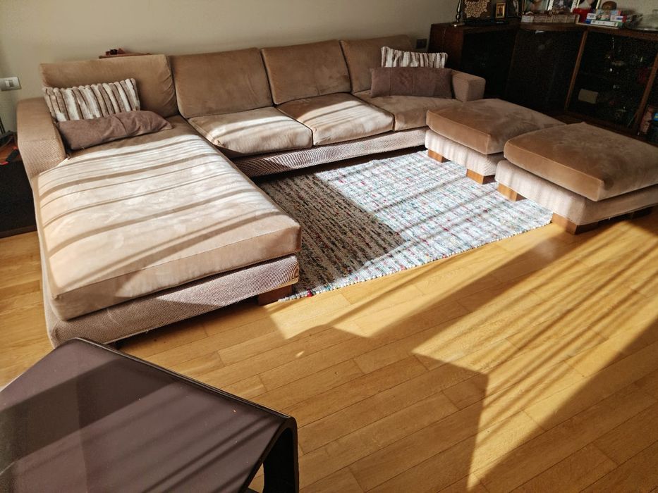 Голям диван с две лежанки