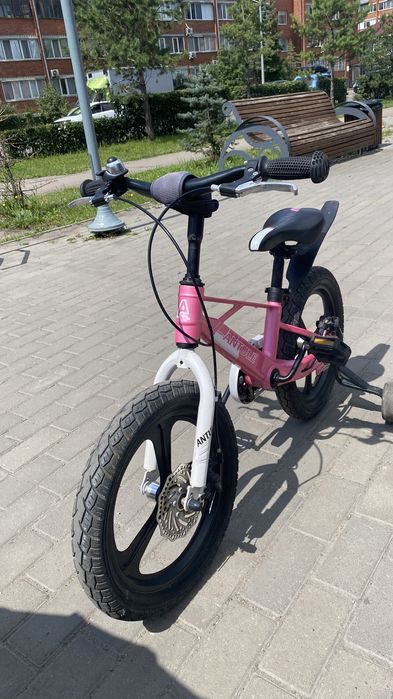 Детский велосипед, колеса 14 дюймов