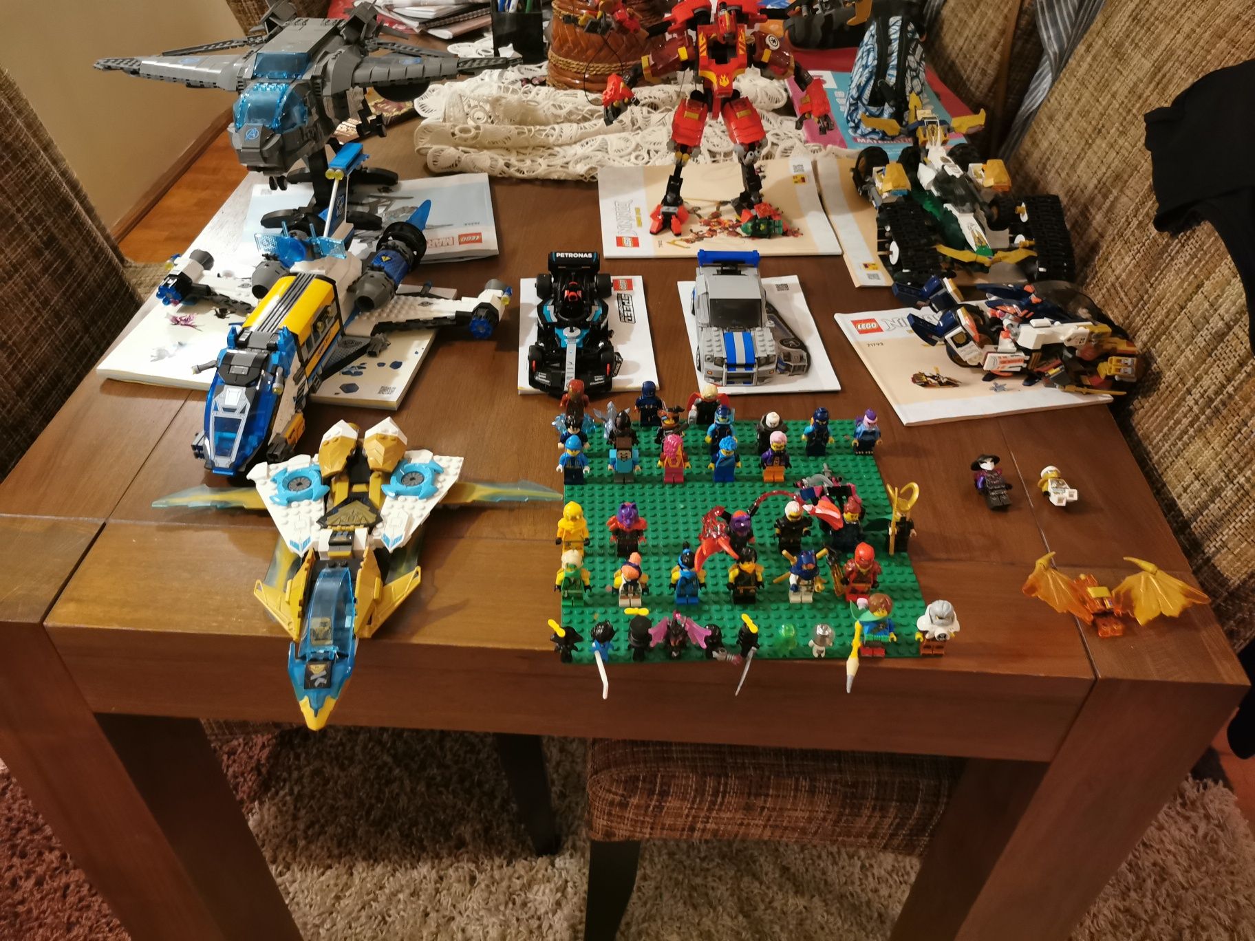 Vând lego multtttt