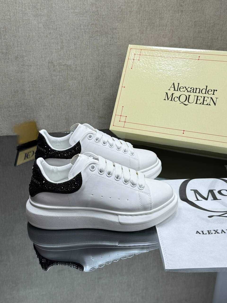 Дамски обувки кецове Alexander McQueen маратонки