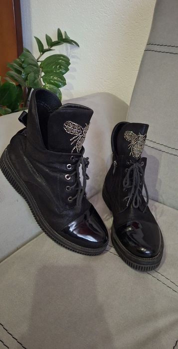 Зимни дамски  боти