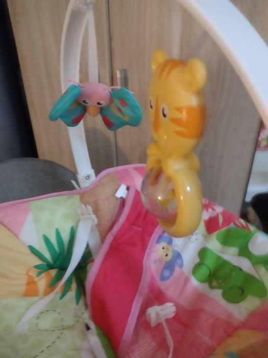 Balansoar bebeluș in stare perfecta,