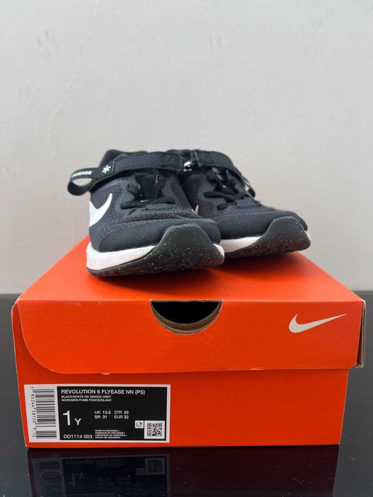 Детски маратонки NIKE REVOLUTION 6