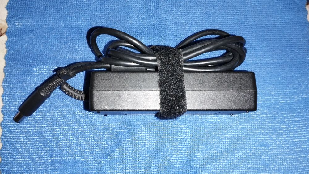 Продам зарядку для ноутбука HP 65w 7.4х5.0