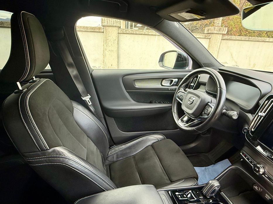 VOLVO XC40 R-Design Polestar