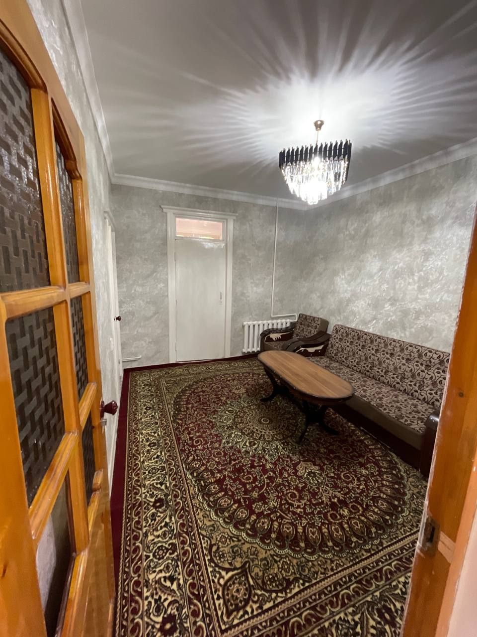 Метро Чиланзар 2/2/4. Срочно продается квартира Чиланзар-Ц квартал