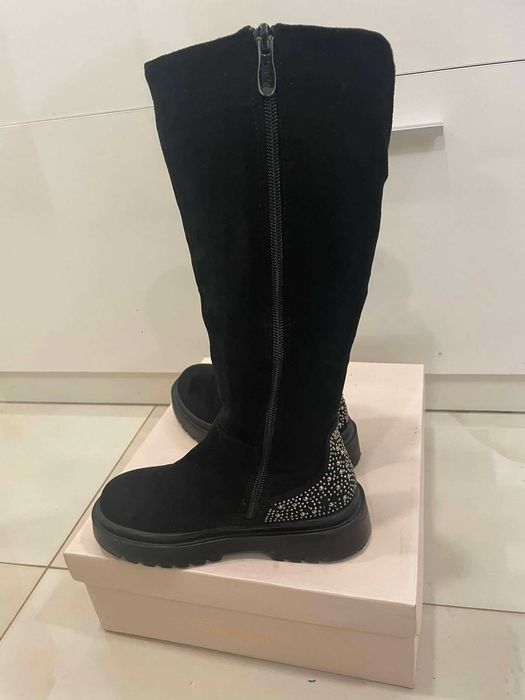 Детски ботушки в отлично състояние.