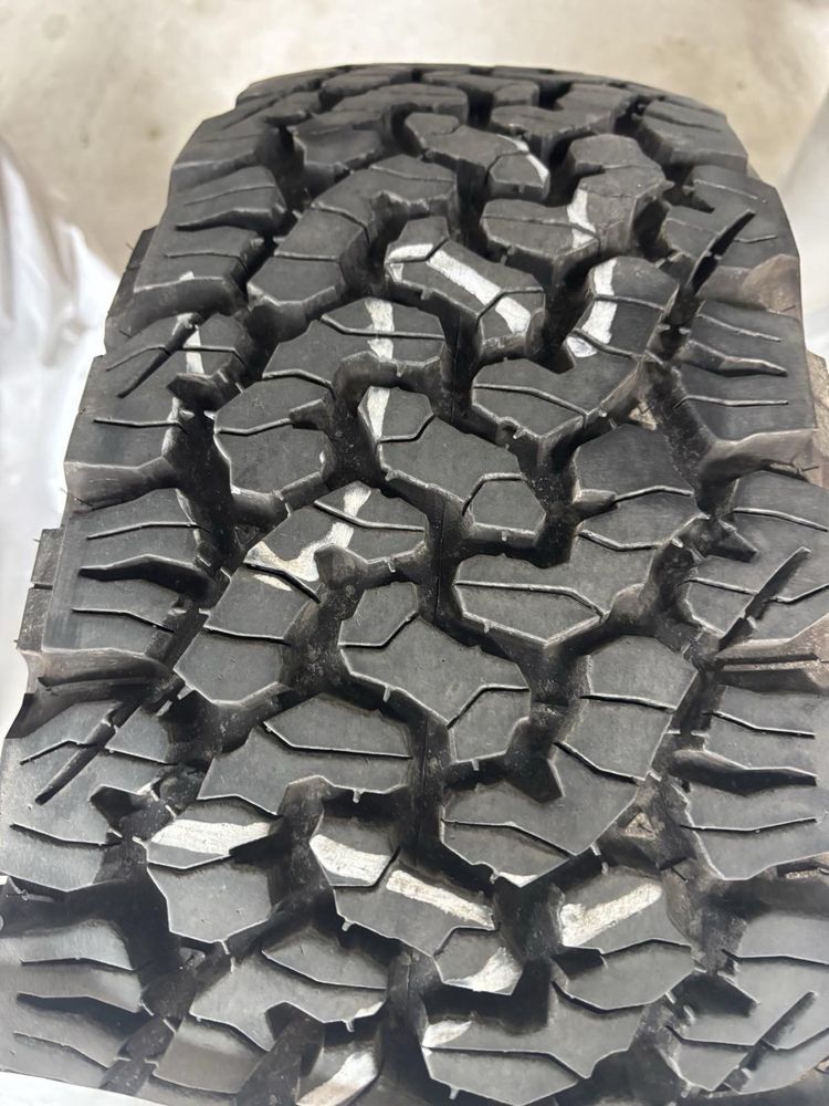 Всесезонни гуми BFGOODRICH 255/75/17