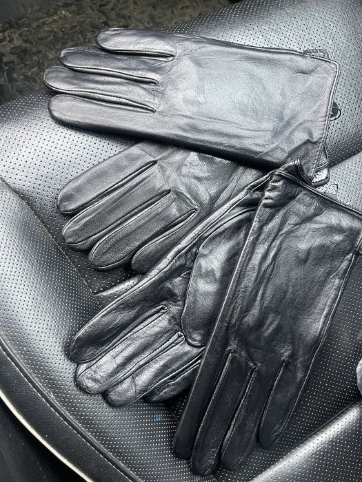 Кожанные Мужские и жкнские перчатки  , по своей цене распродажа