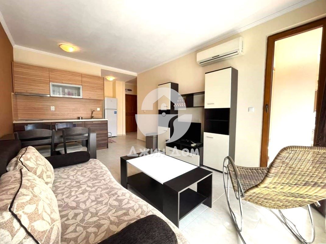 Продава се Двустаен апартамент в Свети Влас - 55 кв.м за 1400 €/кв.м - Снимка #1