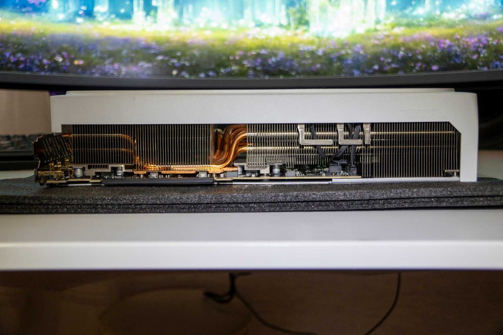 Видеокарта - RTX 4080 SUPER AERO OC 16G